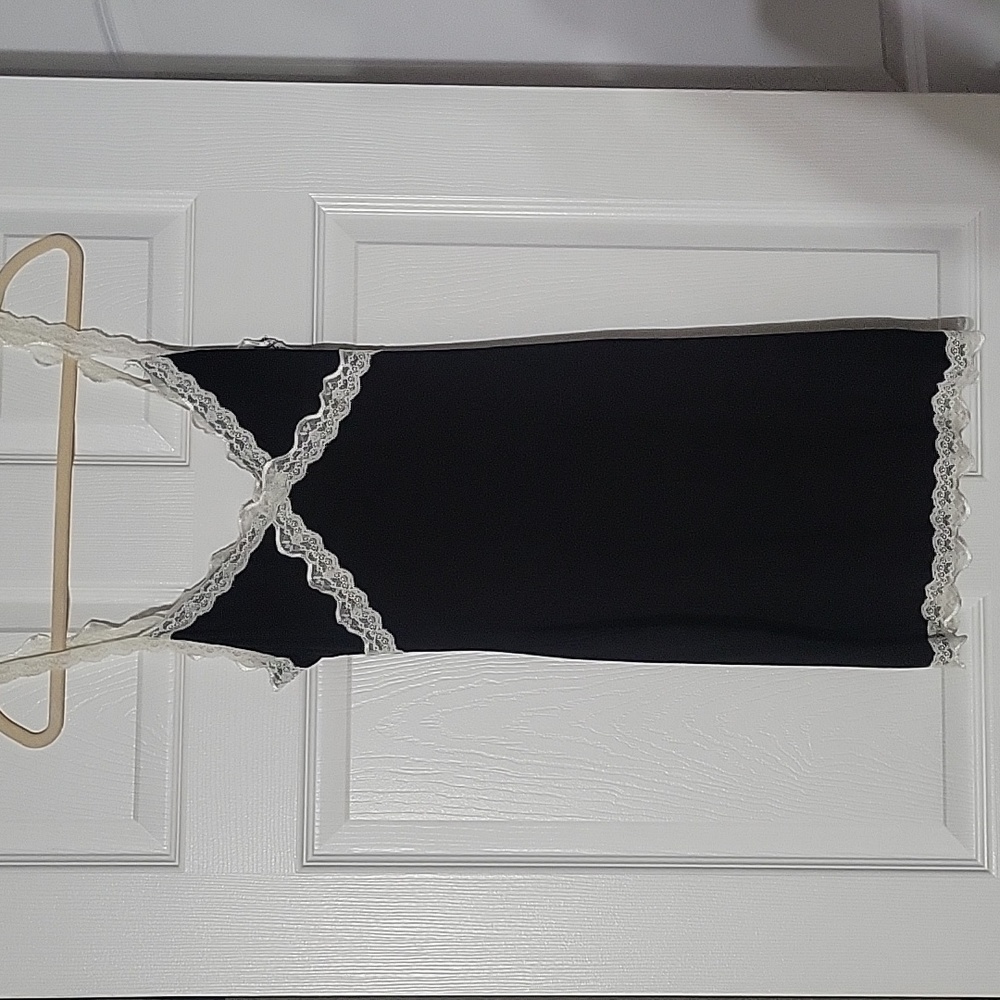 2 XS nightdress